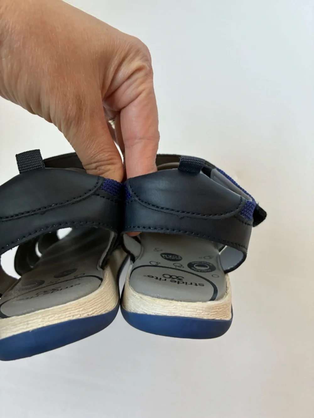 Boys STRIDE RITE Sandals 12 - Picture 4 of 8